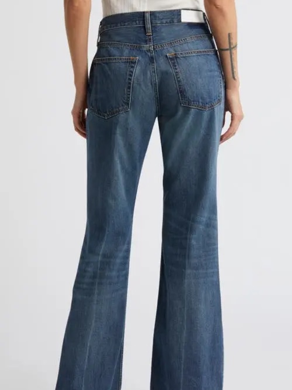 Re/Done Low Rise Loose Bootcut Jeans in Ranchito - Picture 2 of 8